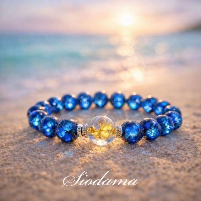 浄化と繁栄を一粒に・・・【24金箔入り琉球塩珠＆ホタルガラスブレスレット】