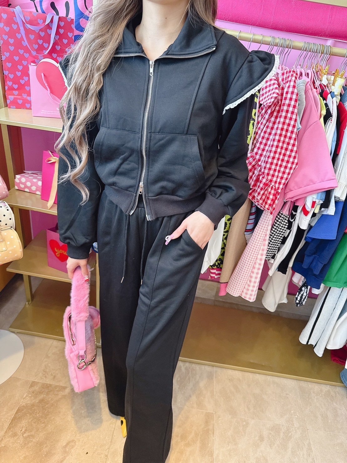 Blackフリルセットアップ/韓国/レディースファッション/シンプル/綺麗め/大人女子/カジュアル