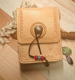 フェザーと太陽神の多目的ケース