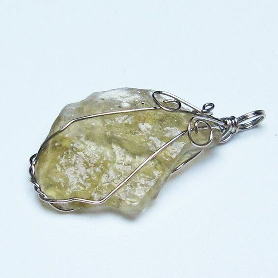 リビアングラス ペンダント 一点物 メール便可 112-13687