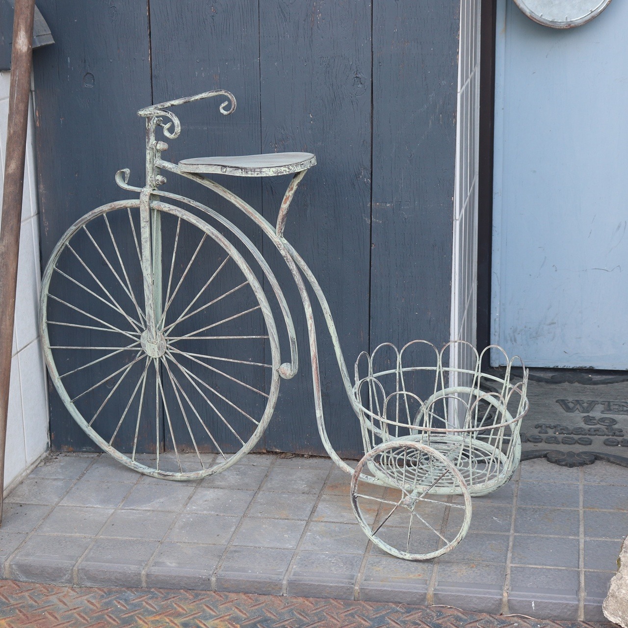 アイアンガーデントライシクル　オシャレな三輪車