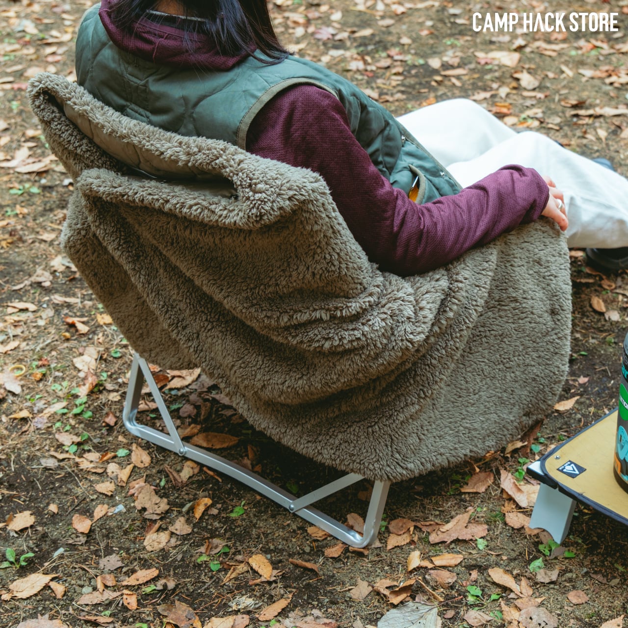 もはや電気毛布レベル「魔法瓶ブランケット」 | CAMP HACK STORE