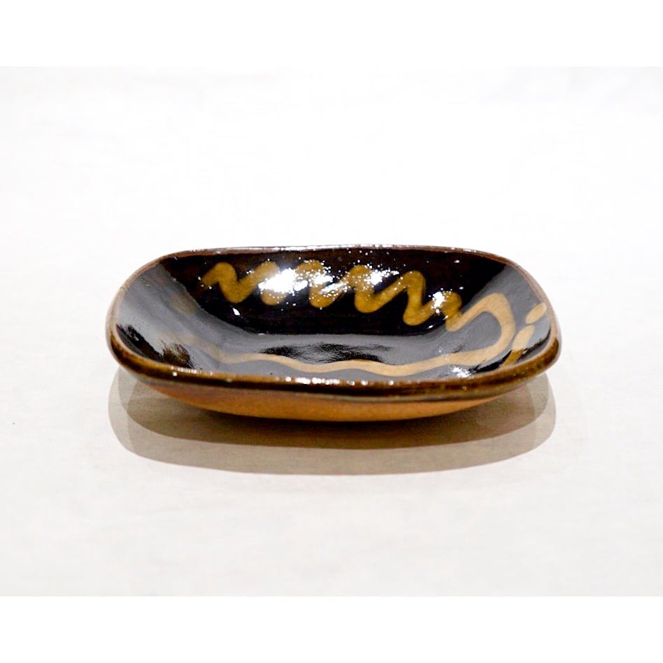 齋藤十郎 スリップ角小皿 | SECRET