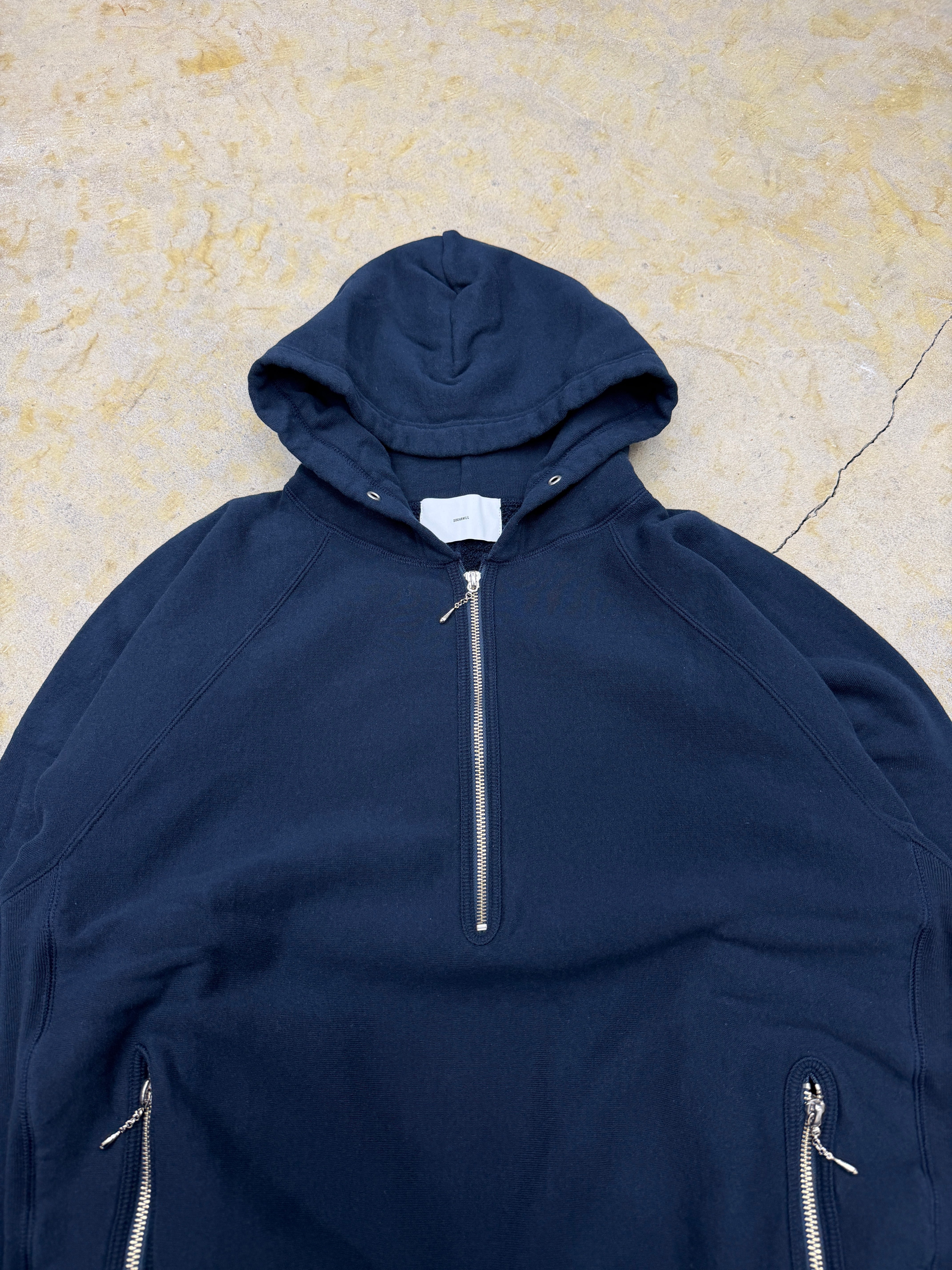 SUGARHILL | HALF ZIP-UP HOODIE | NAVY | HOWDAY