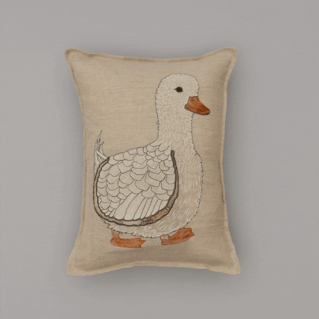 【3営業日以内に発送】CORAL&TUSK [Mama Duck Pocket Pillow] アヒルのママ ポケット&ドール付き クッションカバー 30×40cm(コーラル・アンド・タスク)