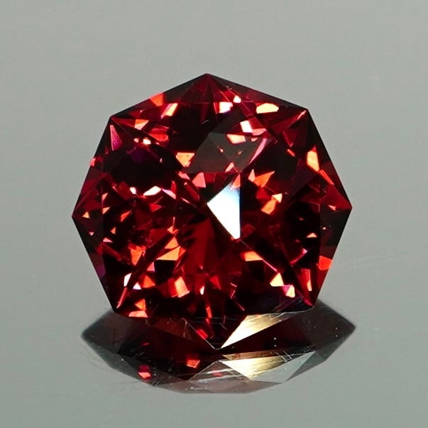 ガーネット　高品質　スフィア　4㎝　137 garnet 天然　スターフラッシュ fe10195f4f6cb8110448c17c8a108b