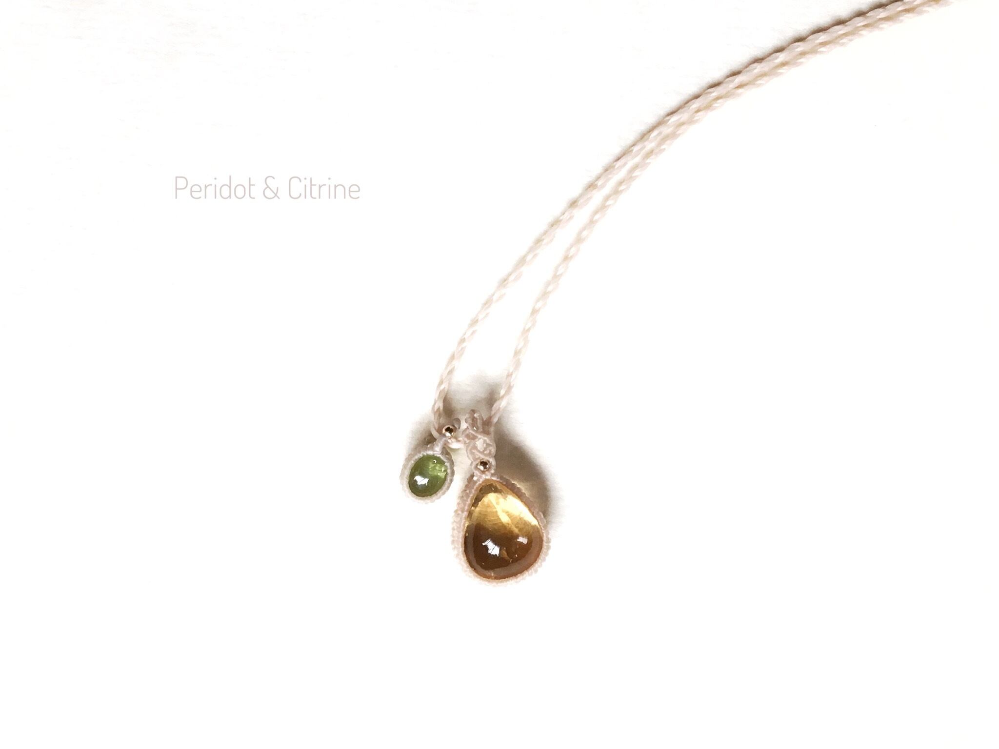 陽 macrame necklace