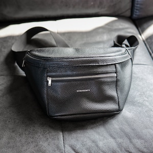 Italian Shrink Leather Bodybag【高級イタリアレザー】