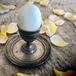 ガラスの擬卵とエッグスタンド
