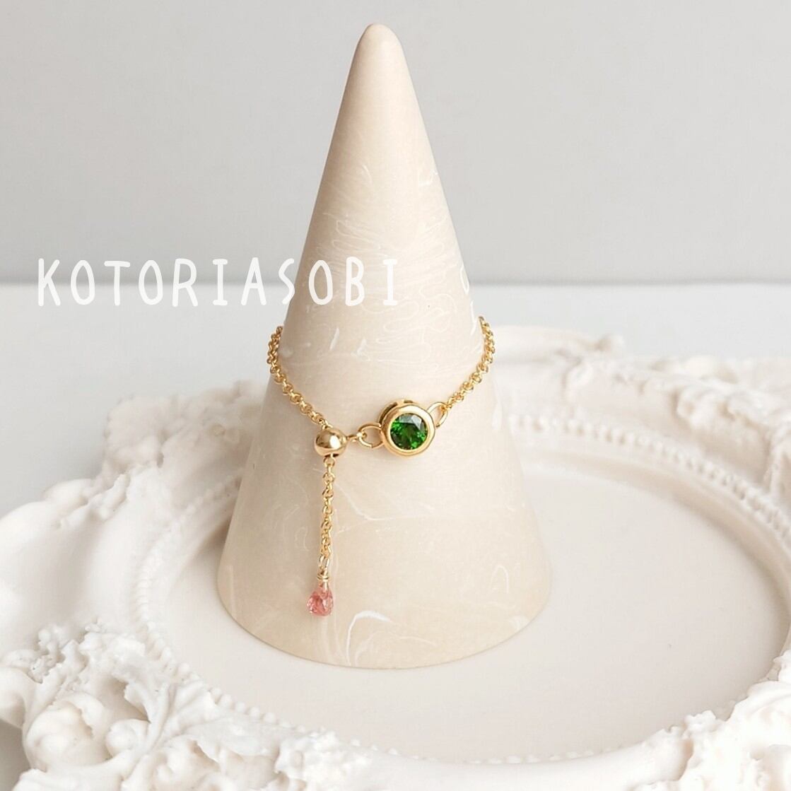 宝石刺繍ブローチ | KOTORIASOBI 宝石刺繍ブローチ | KOTORIASOBI