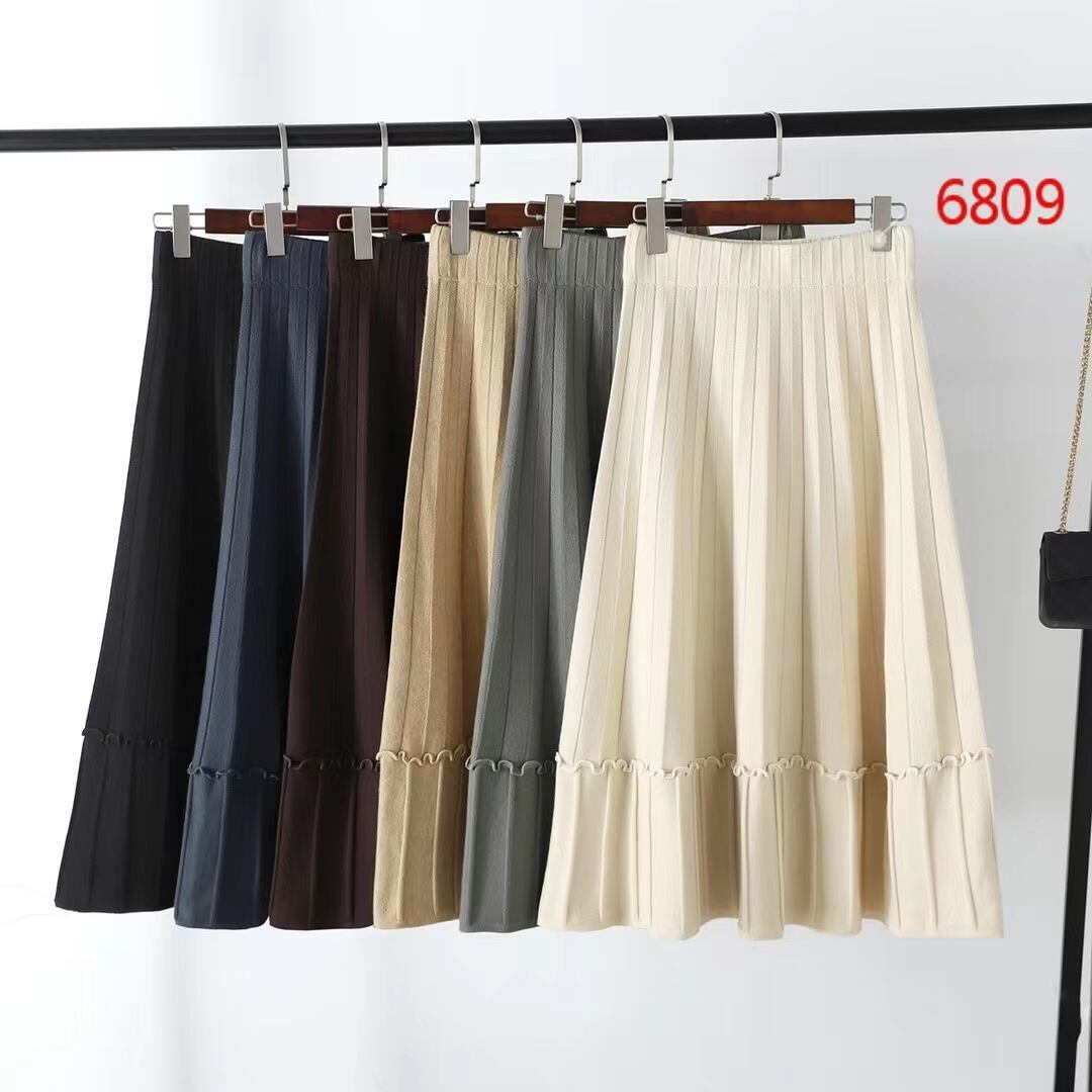 裾切り替えプリーツスカート　AJ111295-6809