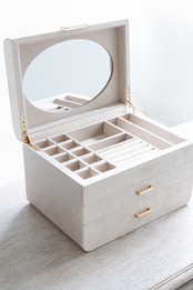 Hanaemi Jewelry Box