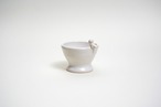 小鳥のとまったとても小さなカフェオレボウル：直径7.2cm×高さ6.3cm
