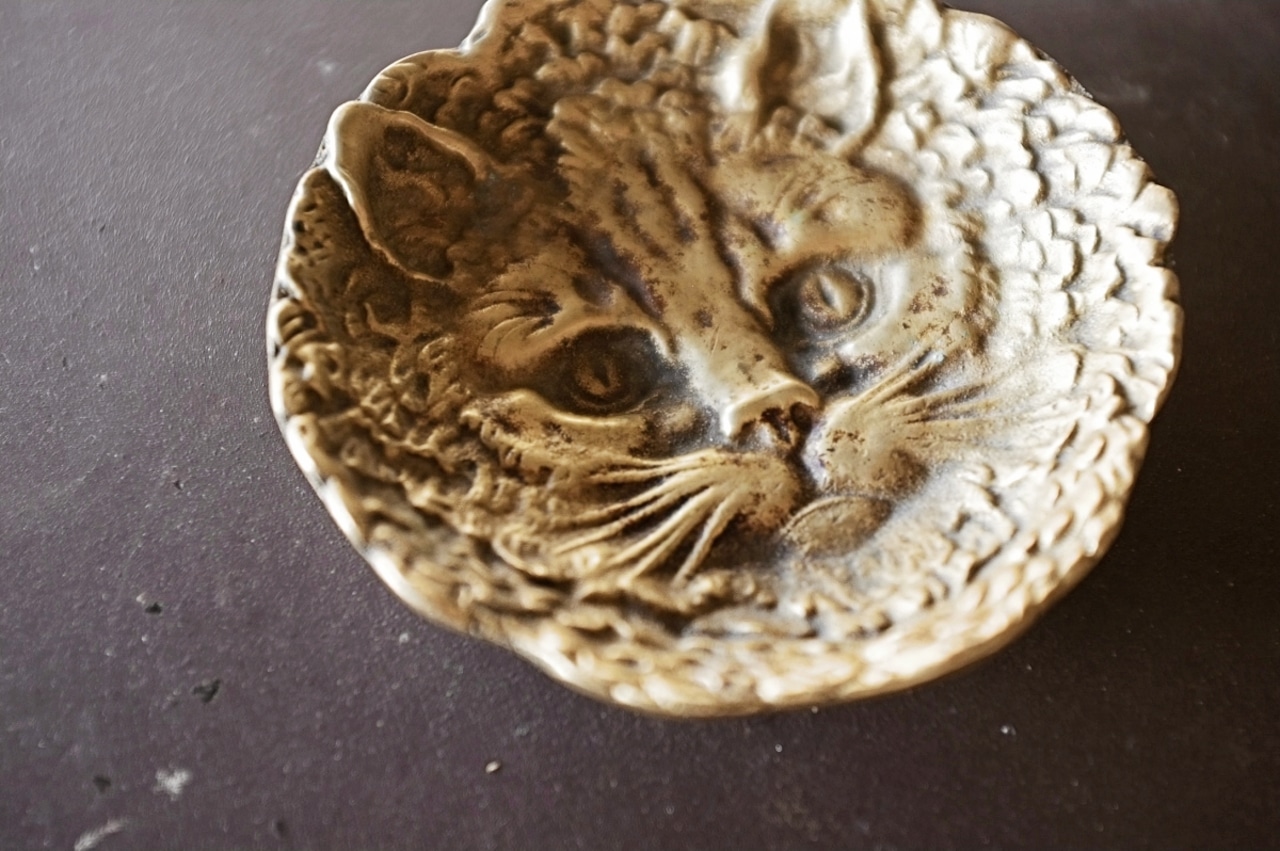 フランス ヒポコンデリー気質の尨猫とトレイ ブロンズ アンティーク