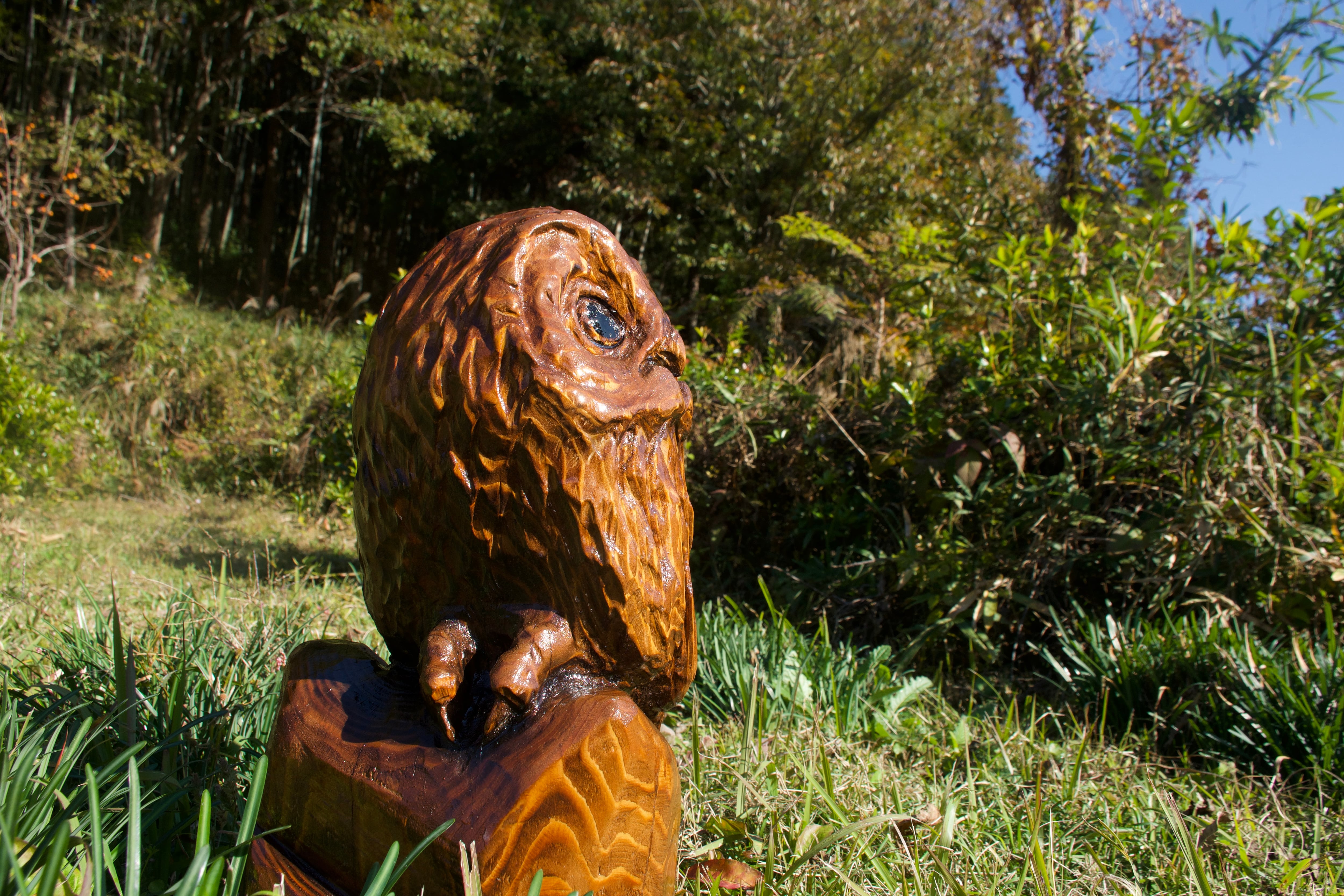 フクロウ「見守り」 チェーンソーアート彫刻作品 | チェンソーアート彫