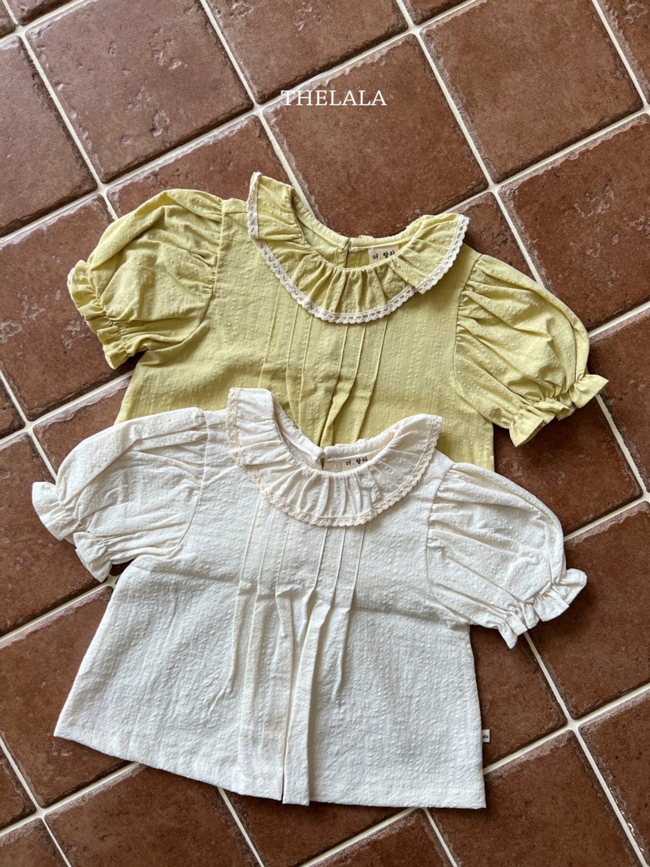 [THELALA] Lemon Cara Blouse / [더랄라] 레몬카라블라우스