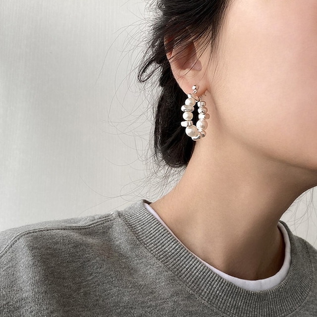 silver and pearl pierce 10951