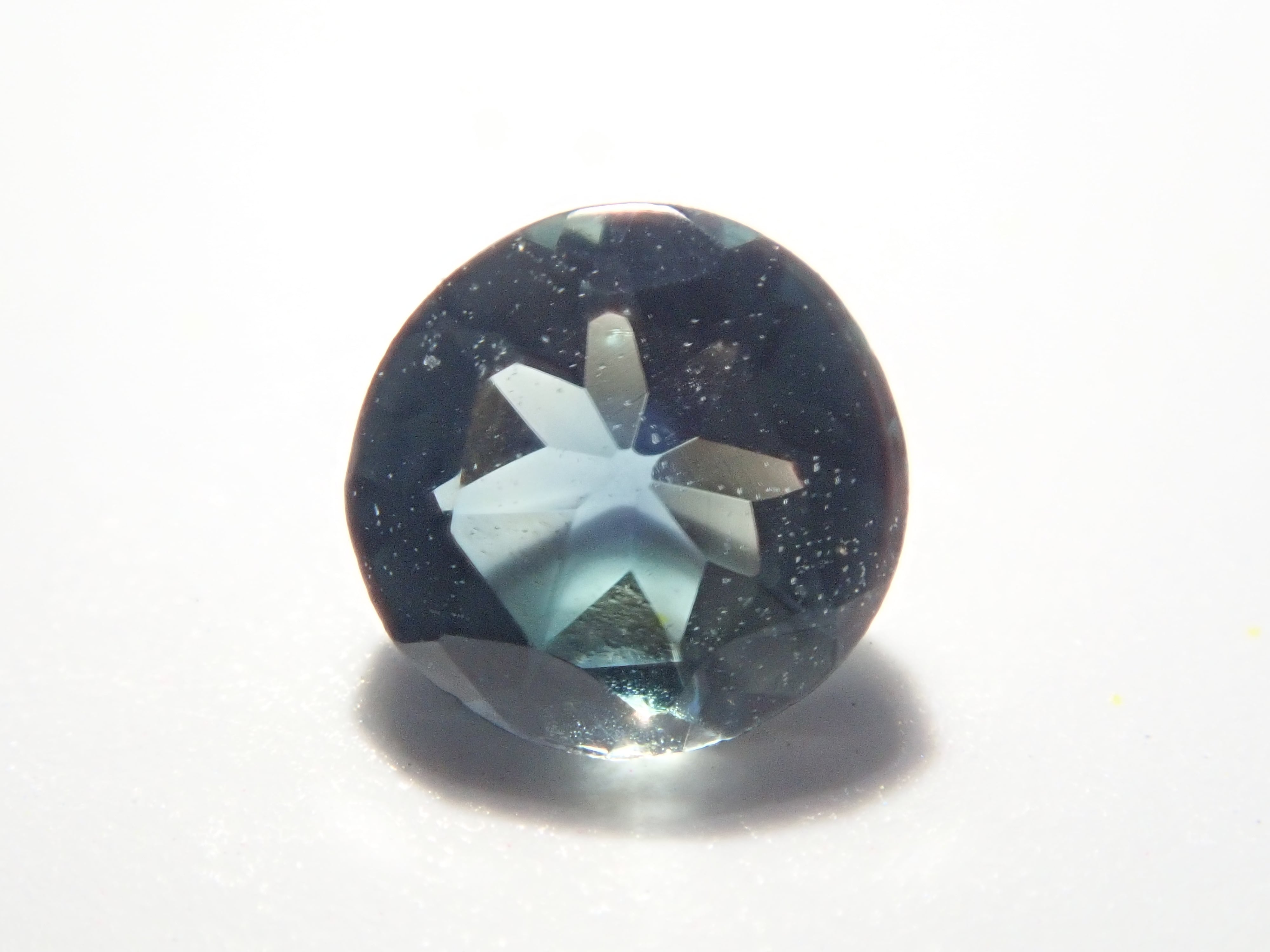 ブラジル産バイカラートルマリン 0.179ct