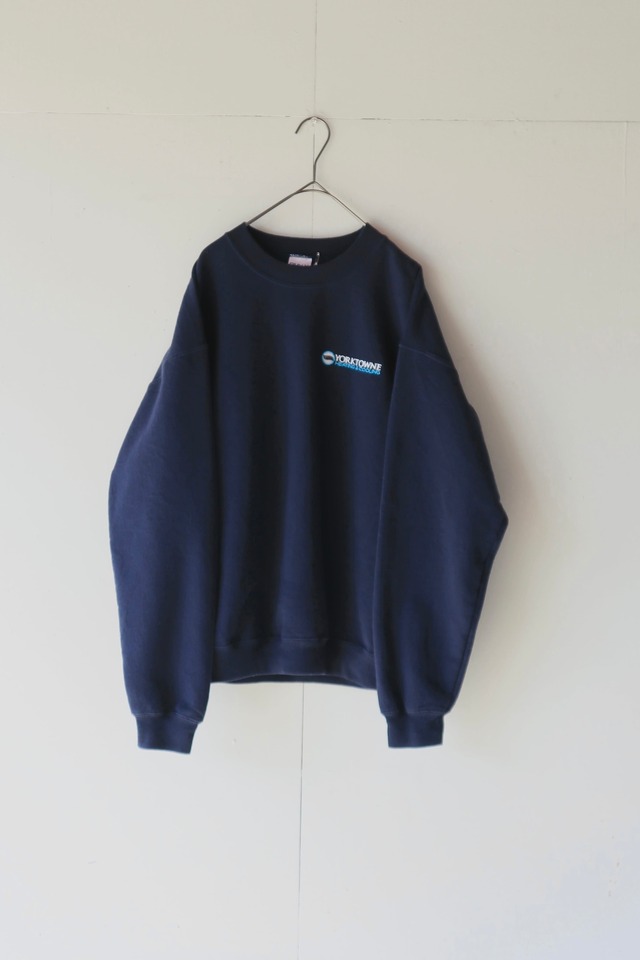 sweat shirt