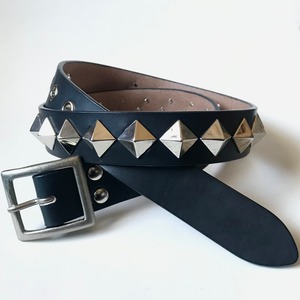 1Row Slanted Pyramid Studs Belt