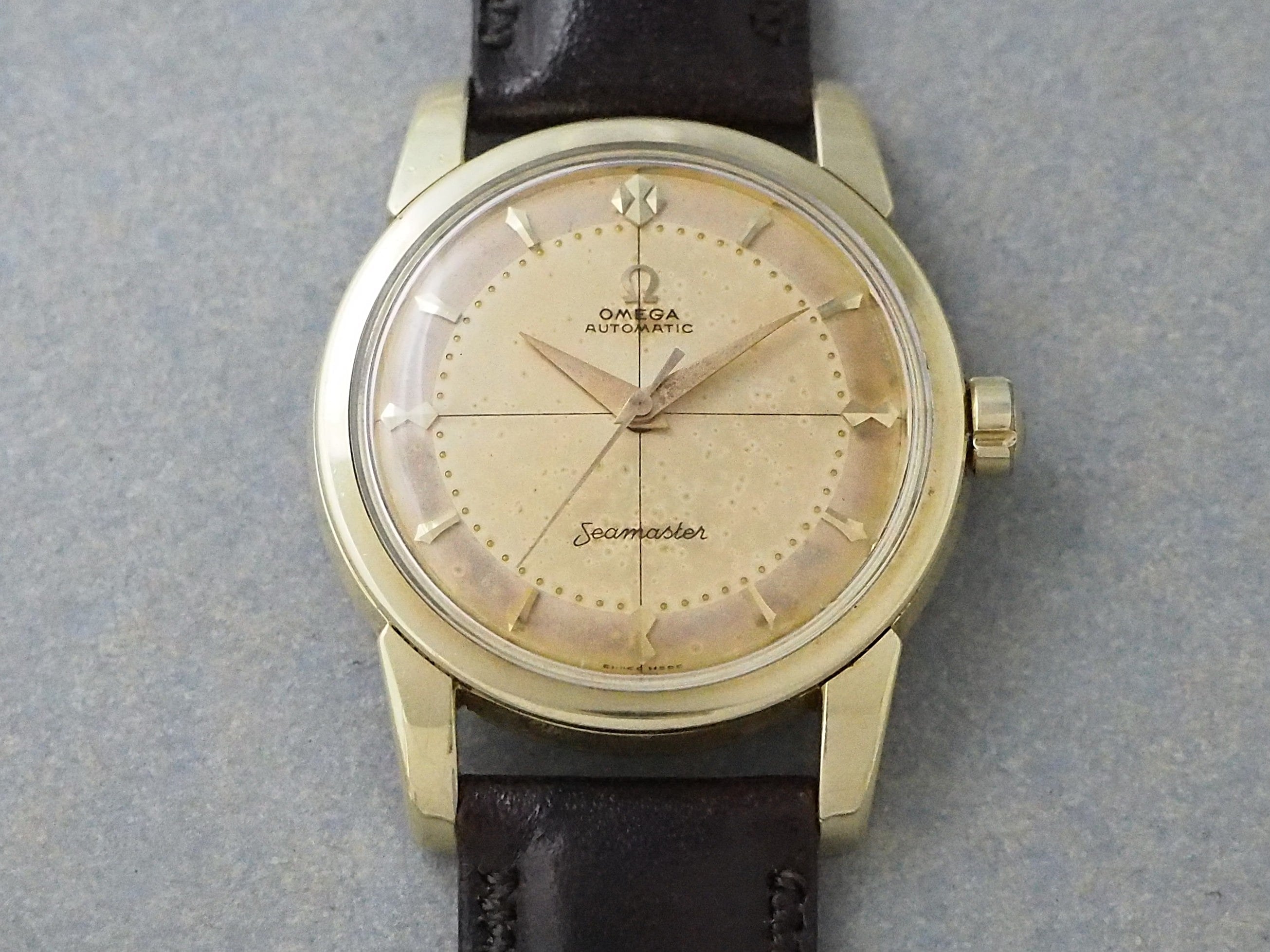 OMEGA | L o'clock