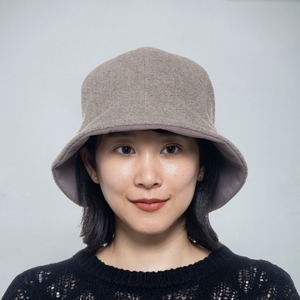 【2026AW】ウール麻 フィット チューリップ｜ベージュ／ブラック　　Wool & Linen Fitted Tulip Hat