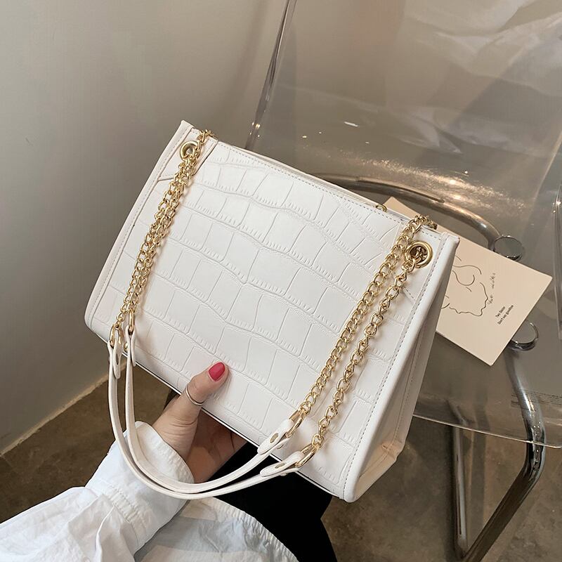 小さなバッグ新しい2020ファッションレトロシングルショルダーメッセンジャーバッグ女性バッグネット赤大容量チェーンバッグ小さなスクエアバッグ潮 Tiancai_Wing_Bag1864893