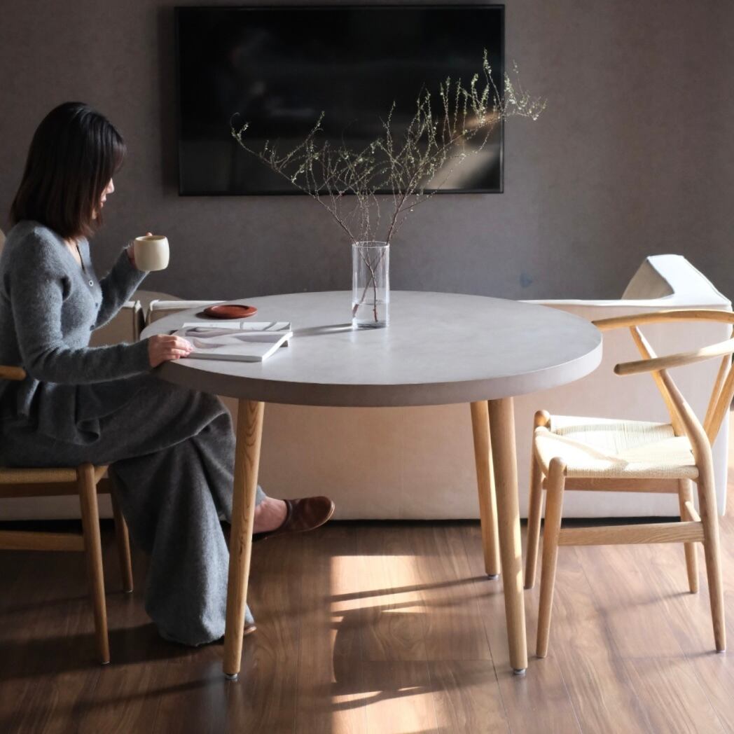 Round Dining table | かぐやどっとえむ ｜モールテックステーブル