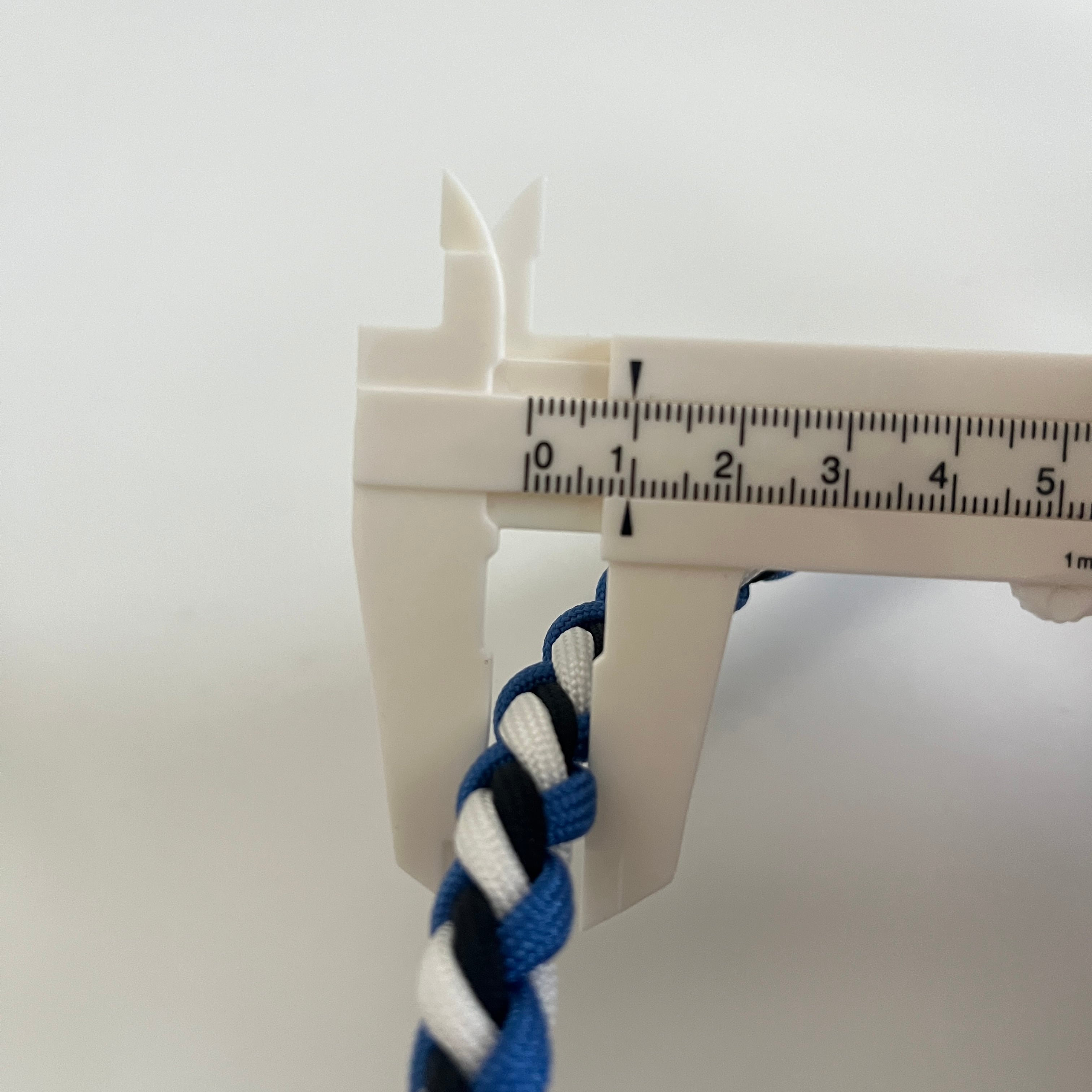 パラコードショルダーリード 全長：2m60cm | SPARQCOLLaR