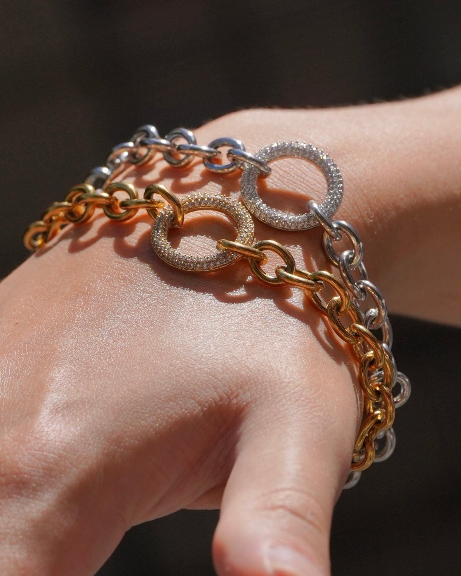 輝くラグジュアリーサークルブレスレット | BELINDA OFFICIAL