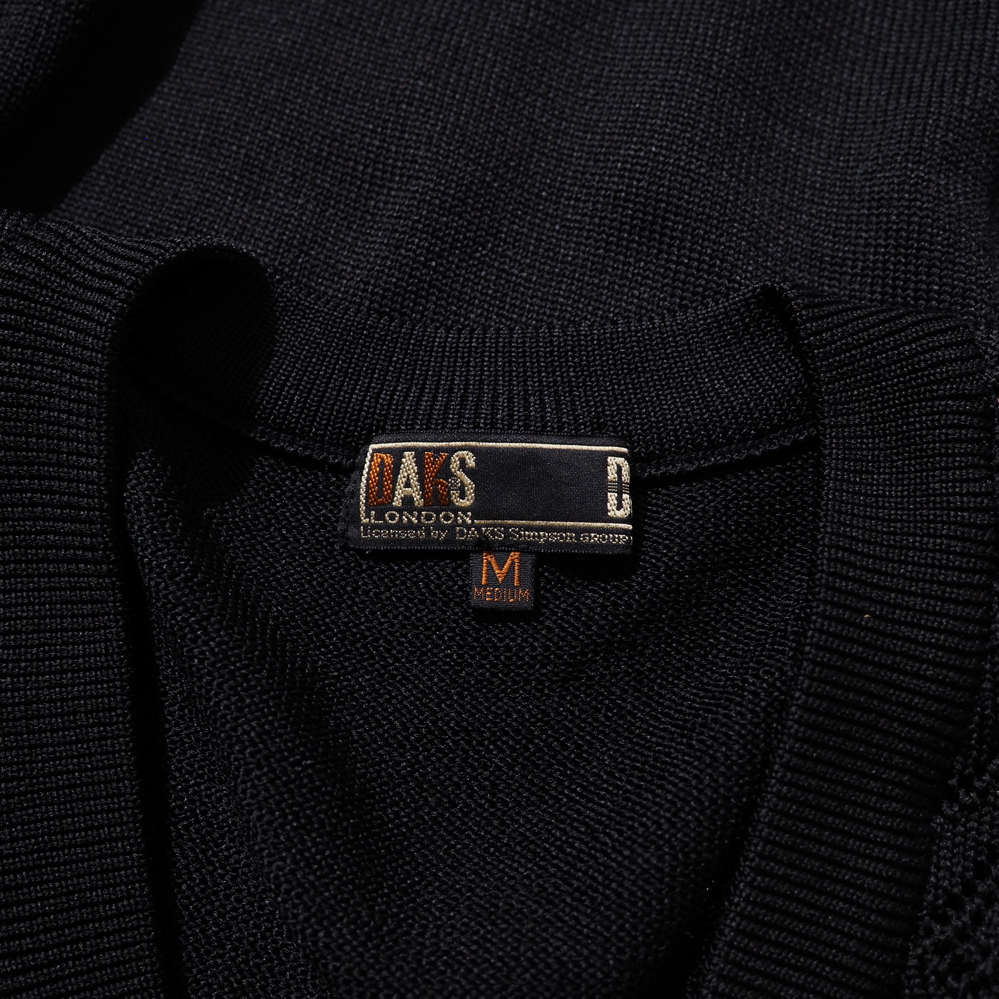 1990s " DAKS London " Multi Dia embbossed vintage knit Vest