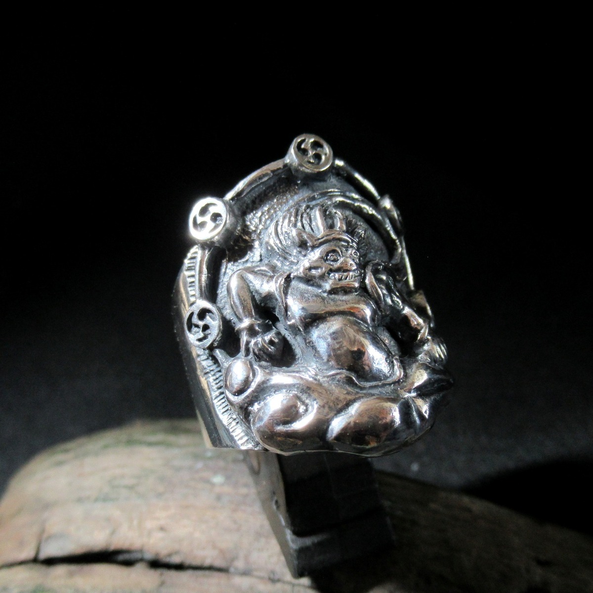 雷神リング RaijinRING SILVER バージョン | ARMS