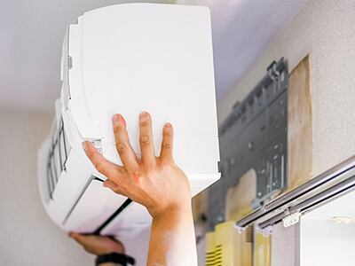 エアコン取付工事【6.3kw以上〜】[配管・ドレンホース4M/プラスチック