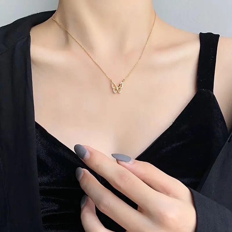 ☆即納☆ ネックレス 蝶 デザイン ペンダント 細い チェーン ☆即納☆ ネックレス 蝶 デザイン ペンダント 細い チェーン