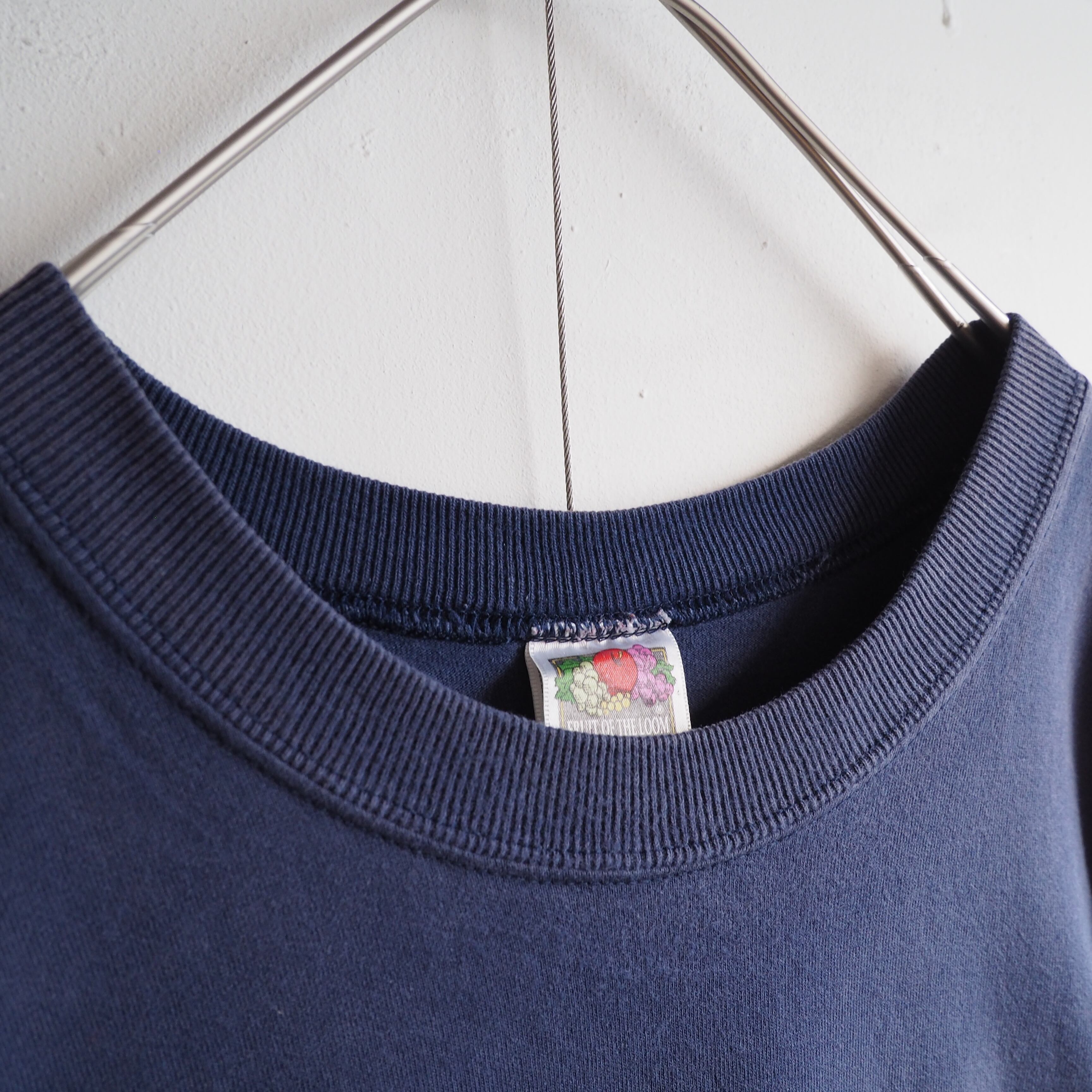 1990s ” Fruit of the room ” ” SQUAN ” Aging printed Faded Body vintage loose Tee (made in Usa)