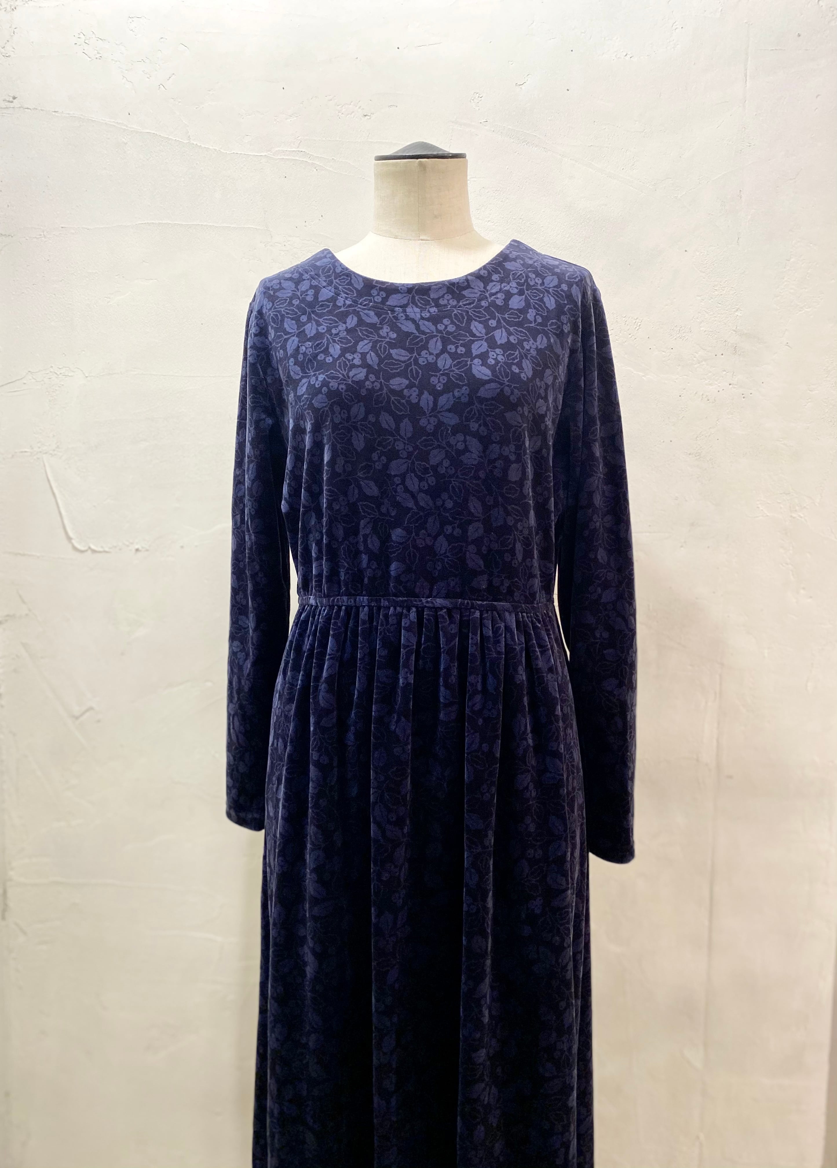 Floral print velour dress | umber_vintage