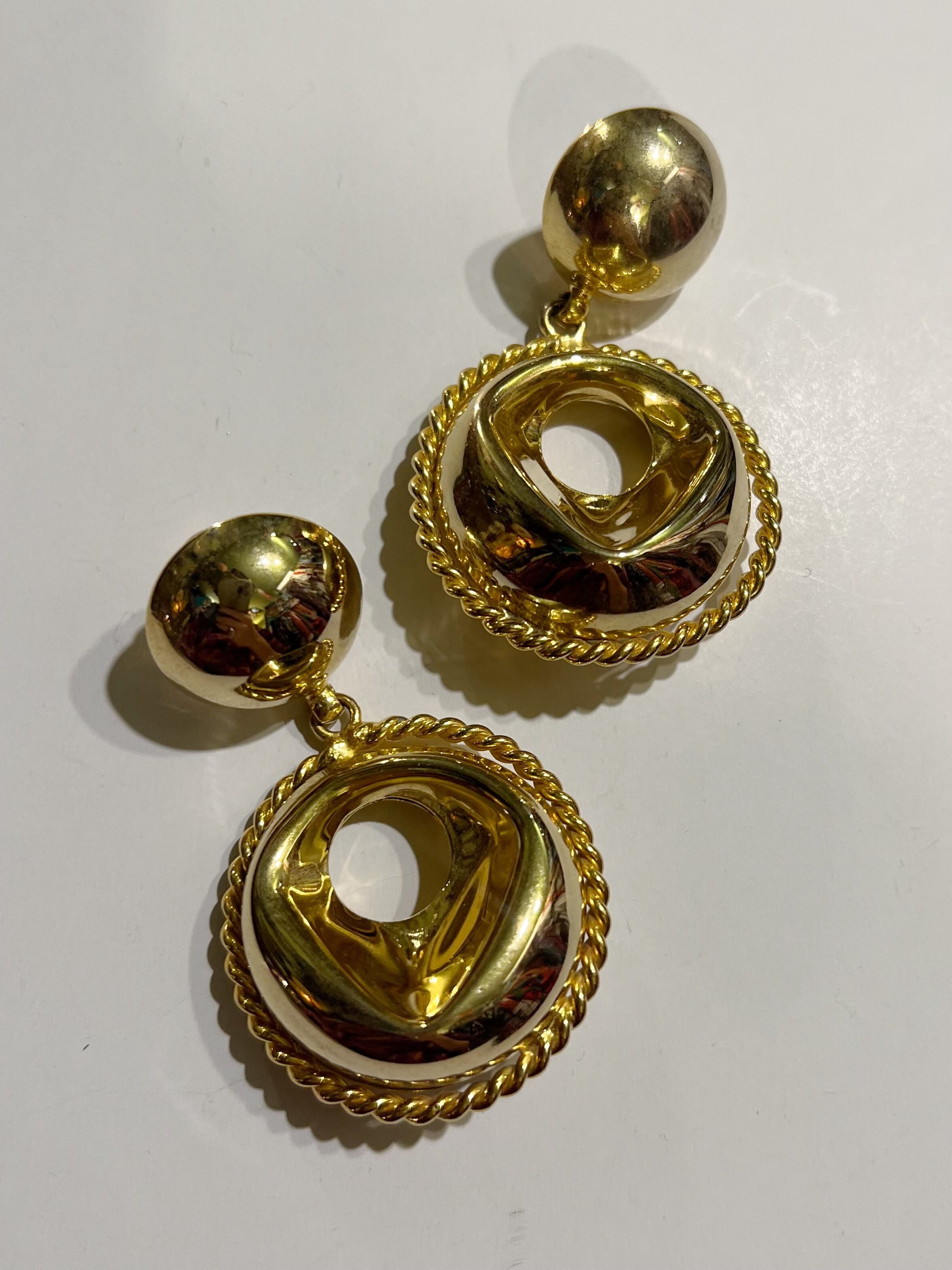 Vintage gold design earrings ( ヴィンテージ ゴールド デザイン イヤリング ) Riyad vintage