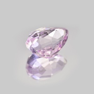 ソ付 クンツァイト 3.156ct ペアシェイプ
