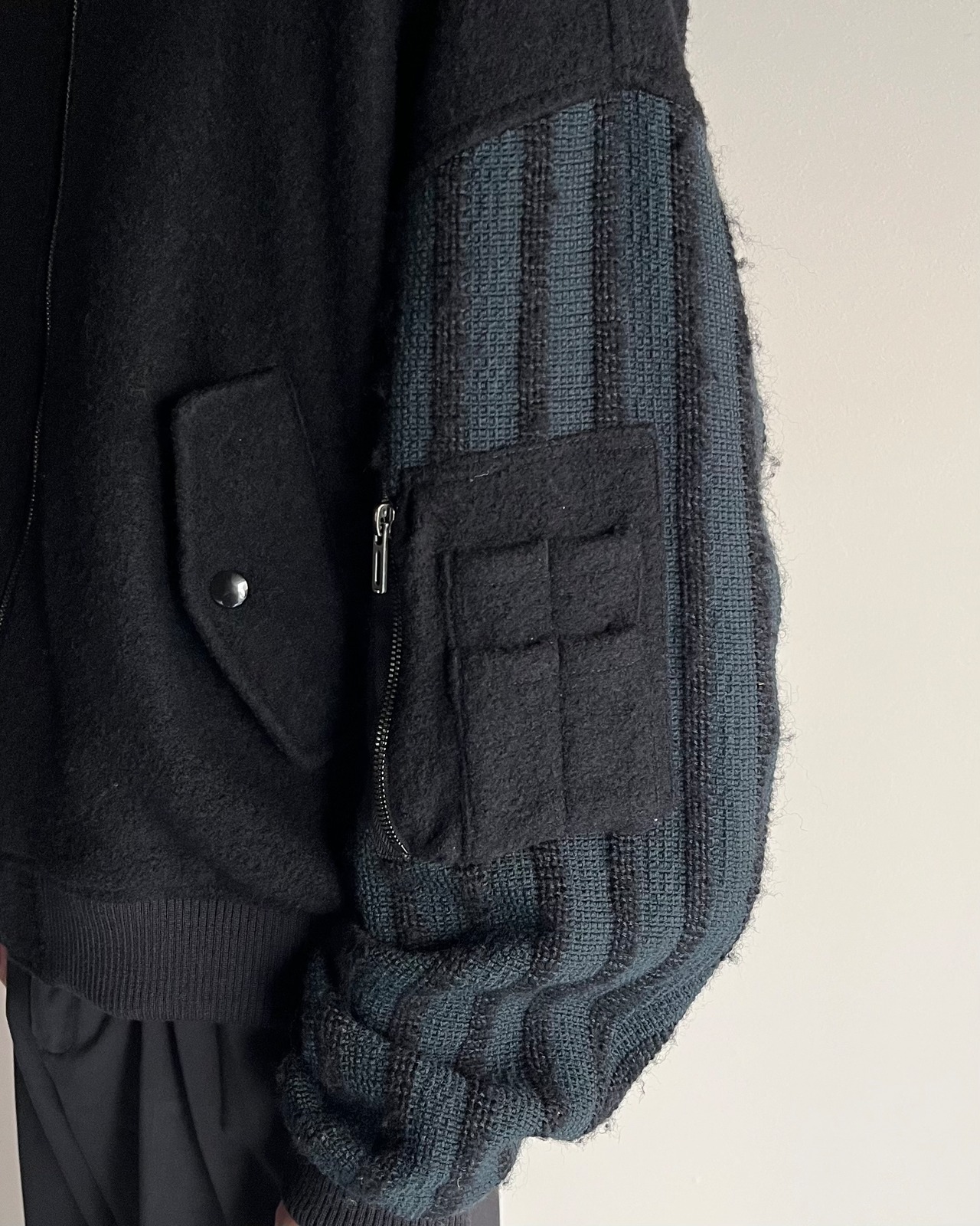 【DOMENICO SAVIO】wool sleeve switching bomber blouson