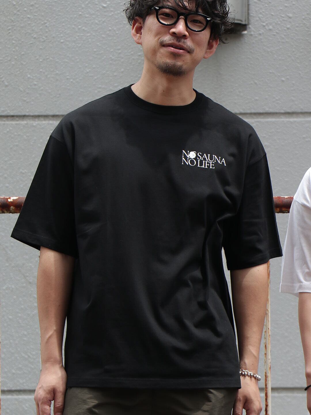 SAUVENIRコラボ 品川HEAVEN Tシャツ（黒） | 品川サウナ｜公式