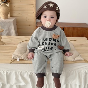 【BABY】WOWクマ柄ロンパース