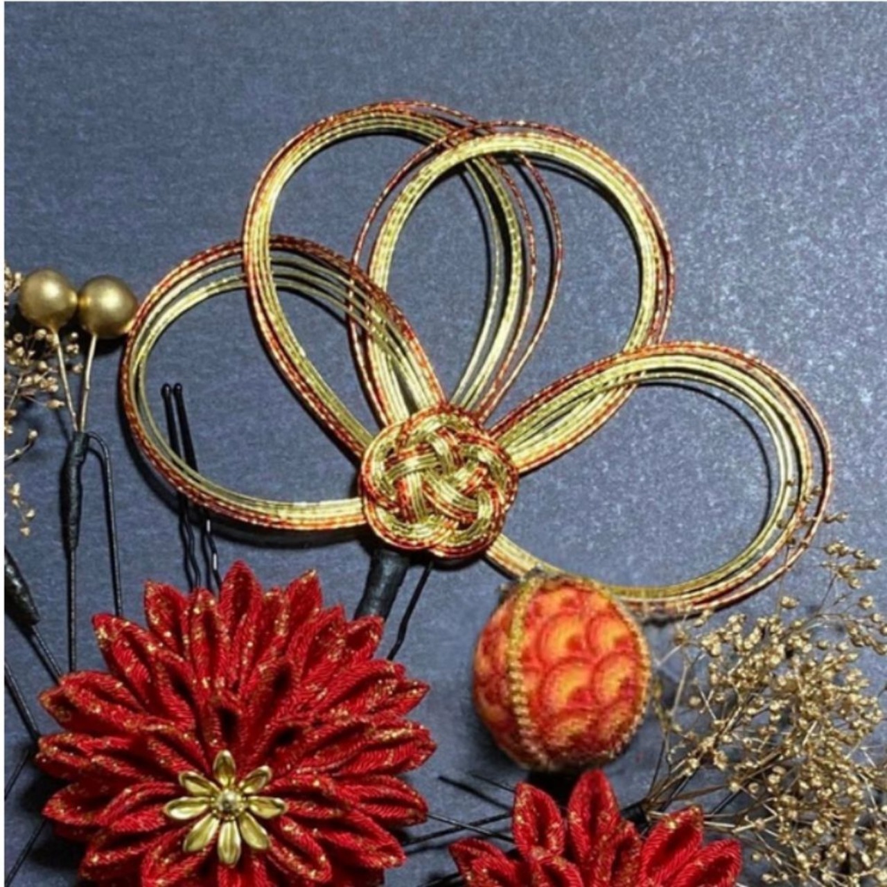 紅雅華（こうがか）｜つまみ細工 髪飾りセット 金 赤 成人式 卒業式 結婚式 和装 振袖 袴 和玉 水引 Uピン（S026）・画像6