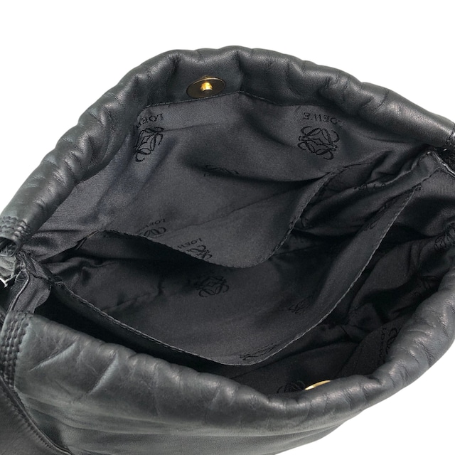LOEWE ロエベ ショルダーバッグ ブラック アナグラム型押し ナッパレザー 巾着 vintage ヴィンテージ オールド cdbjnf