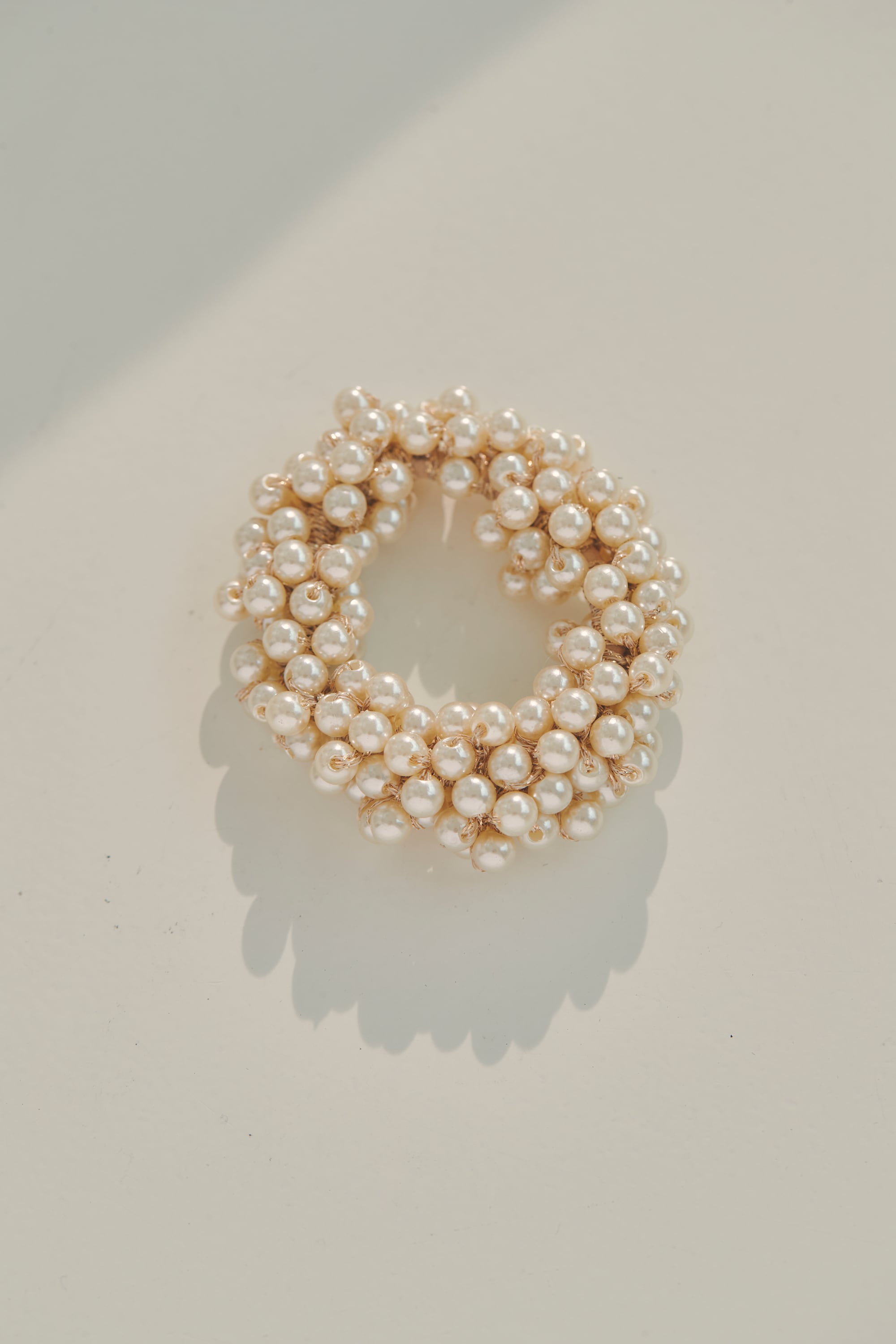 pearl hair tie