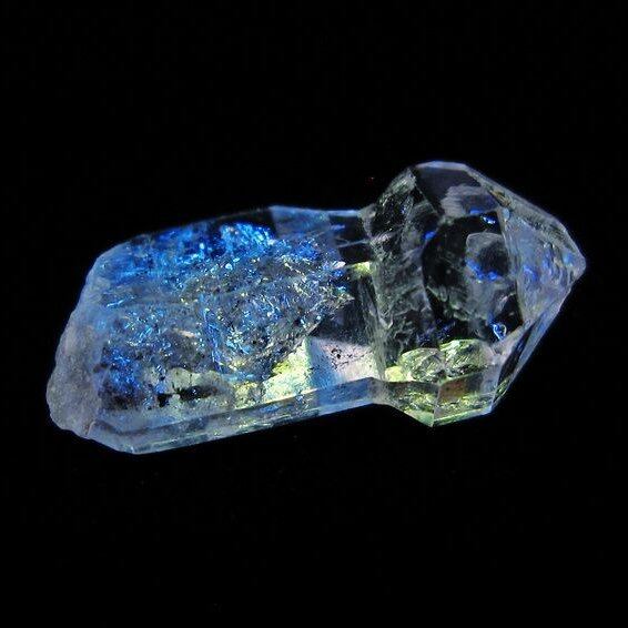 オイルインクォーツ 原石 石油入り 一点物 171-6397