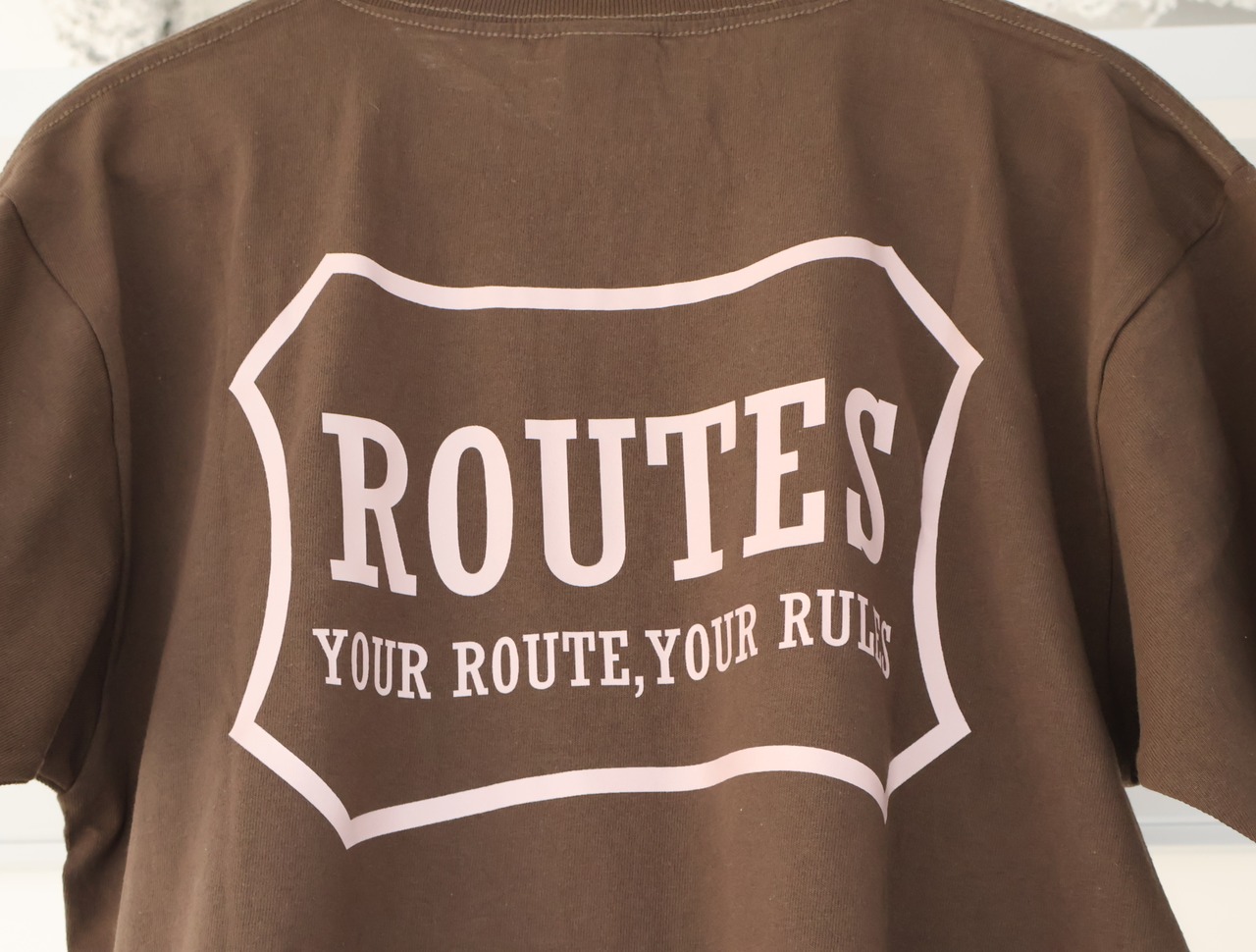 ROUTES LOGO TEE /ブラウン