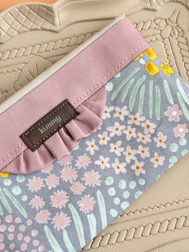 やりくりポーチ・お花畑（タッセル付き）