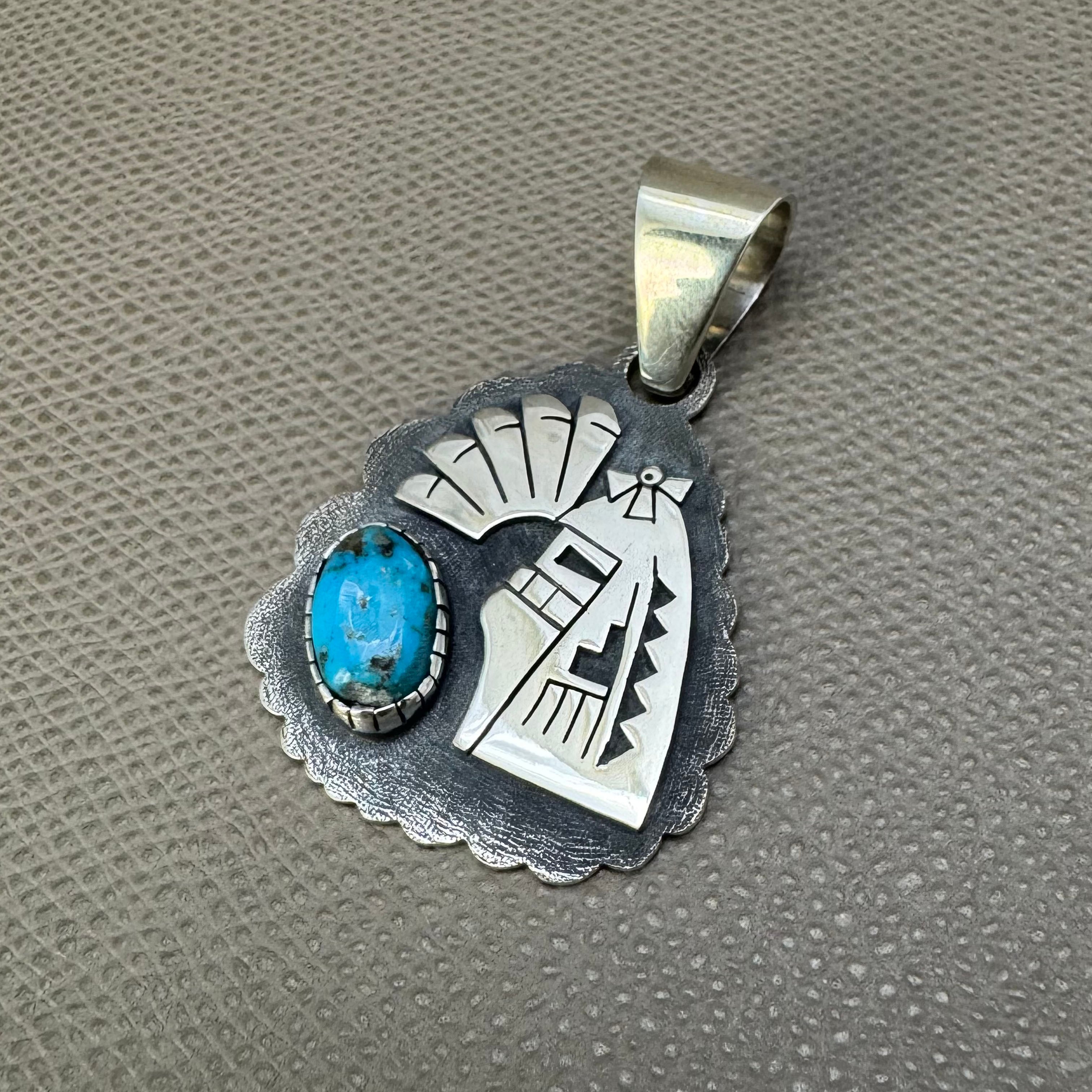 HOPI（ホピ）族 Ruben Saufkie（ルーベン・ソフキー）作 ベアパウ