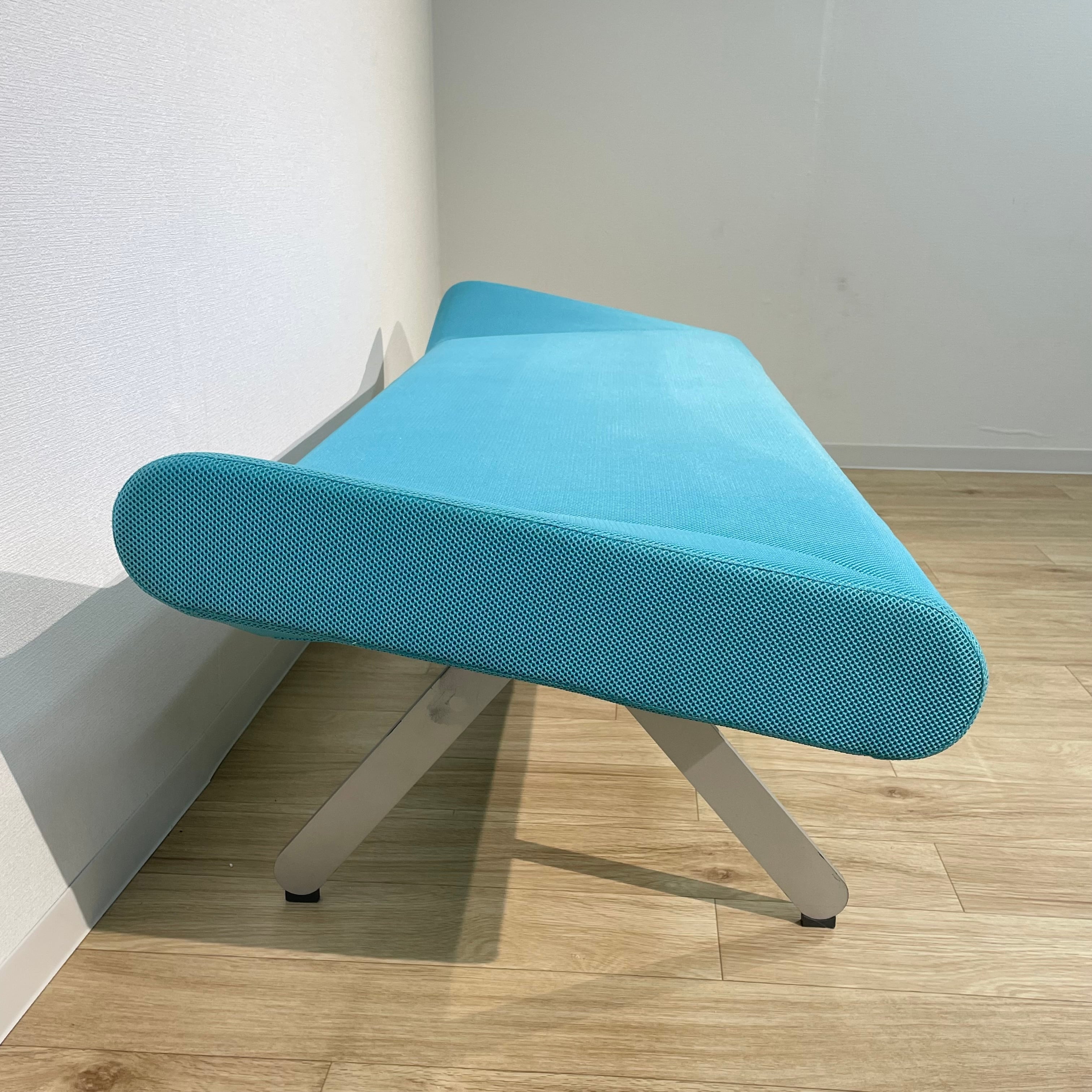 カッシーナイクスシーのブーメランチェア（ネイビー） Cassinaixc