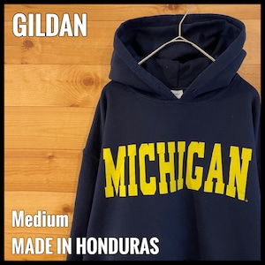 【GILDAN】カレッジ ロゴ スウェット パーカー フーディ MICHIGAN ミシガン大学 M US古着